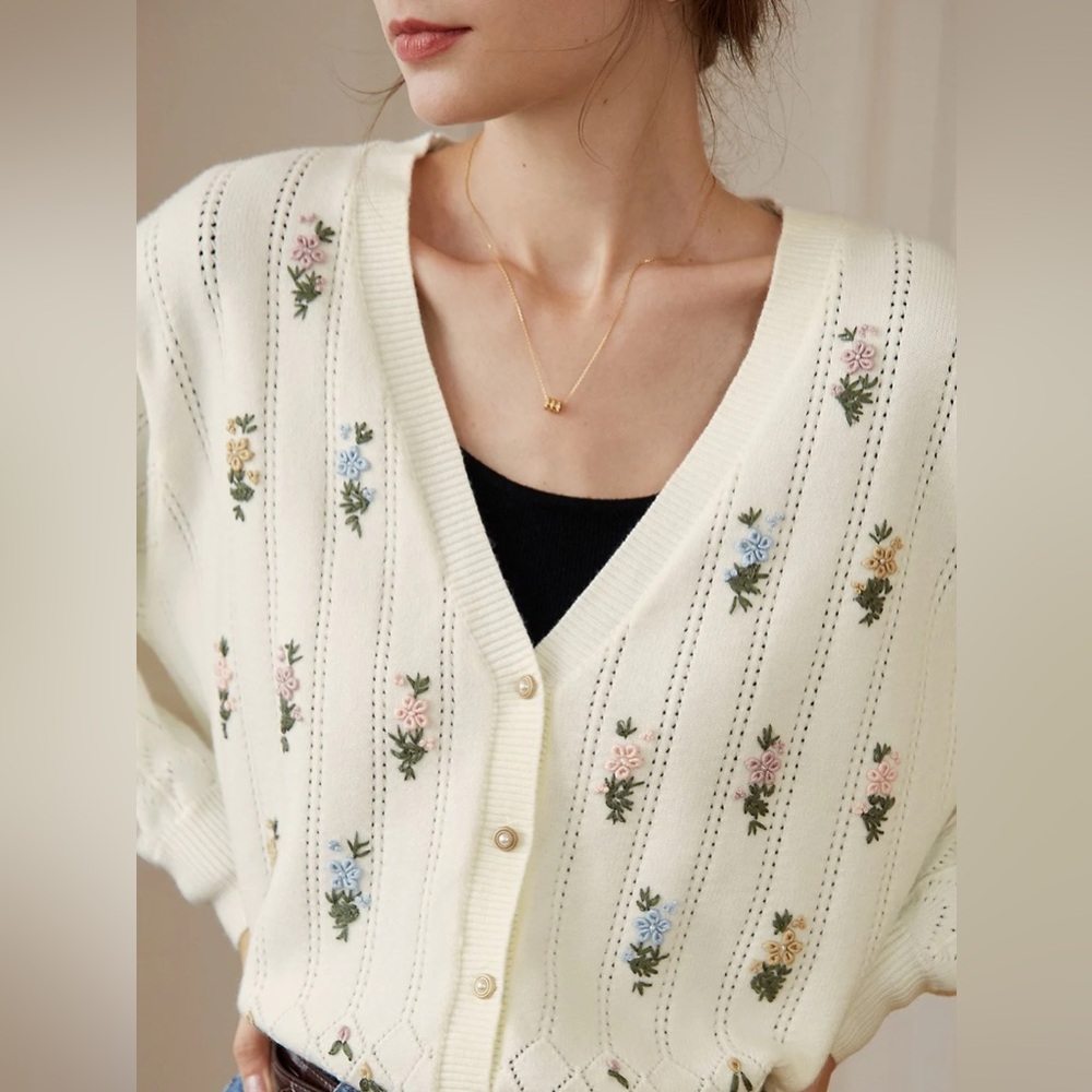 Simple Retro ALLY FLORAL HANDMADE EMBROIDERY CREAMY WHITE KNIT CARDIGAN